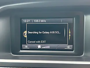 Used 2017 Volvo V40 Momentum Mussel Blue - Interior and Exterior details 15
