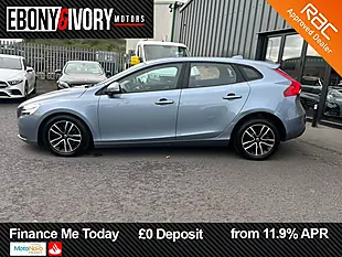 Used 2017 Volvo V40 Momentum Mussel Blue - Interior and Exterior details 3