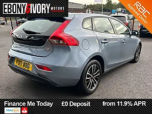 Used 2017 Volvo V40 Momentum Mussel Blue - Interior and Exterior details 6