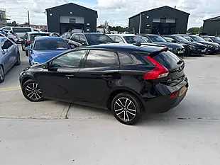 Used 2017 Volvo V40 Momentum Nav Plus Black - Interior and Exterior details 7