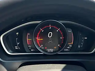 Used 2017 Volvo V40 Momentum Nav Plus Blue - Interior and Exterior details 17