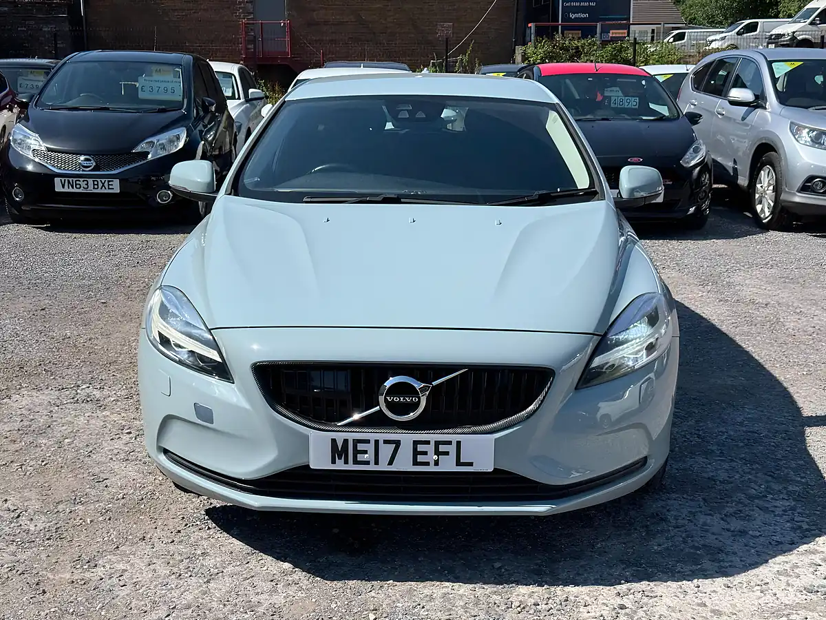 Used 2017 Volvo V40 Momentum Nav Plus Blue - Interior and Exterior details 2