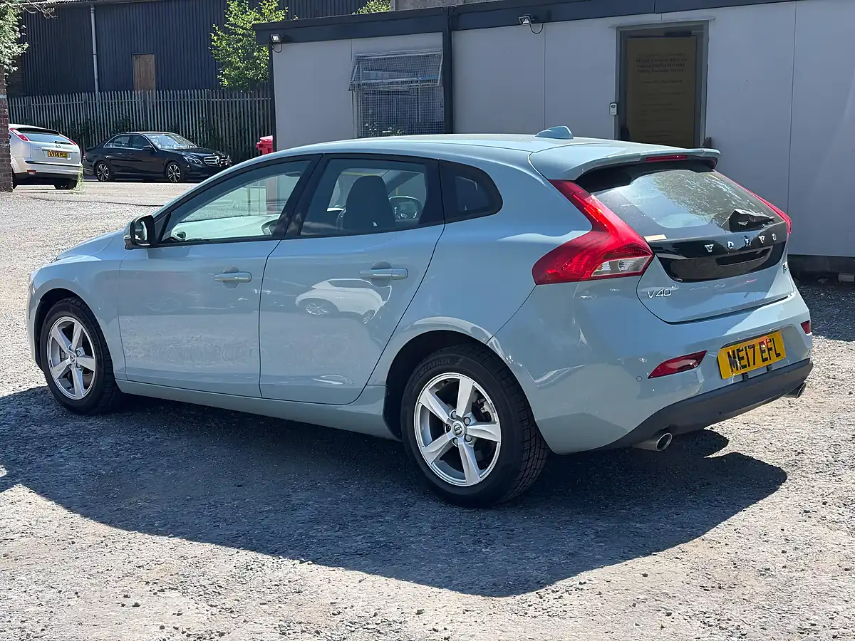 Used 2017 Volvo V40 Momentum Nav Plus Blue - Interior and Exterior details 5