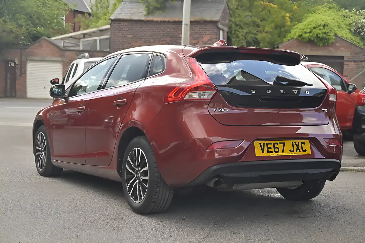 Used 2017 Volvo V40 Momentum Nav Plus Flamenco Red - Interior and Exterior details 7
