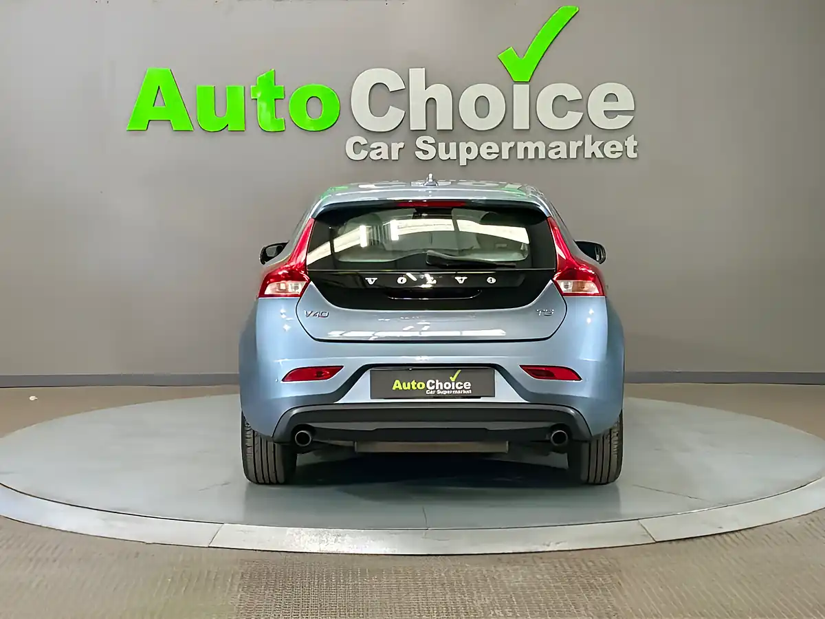 Used 2017 Volvo V40 Momentum Nav Plus Mussel Blue - Interior and Exterior details 12