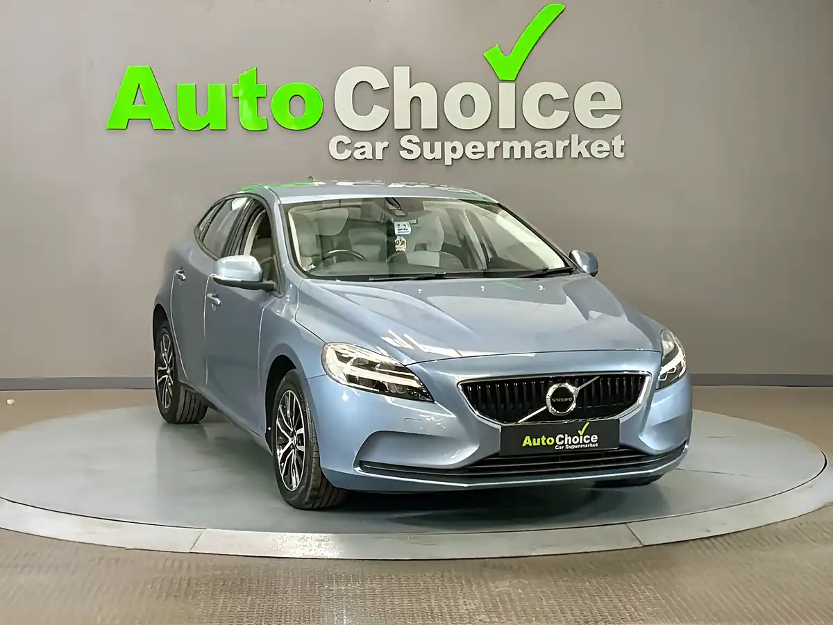 Used 2017 Volvo V40 Momentum Nav Plus Mussel Blue - Interior and Exterior details 2