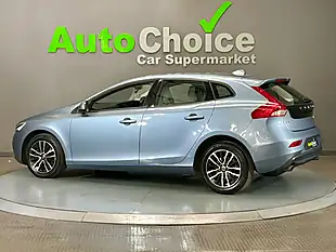 Used 2017 Volvo V40 Momentum Nav Plus Mussel Blue - Interior and Exterior details 9