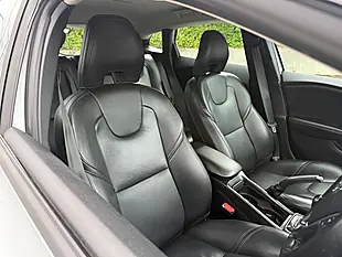 Used 2017 Volvo V40 Momentum Nav Plus Silver - Interior and Exterior details 11