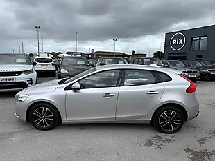 Used 2017 Volvo V40 Momentum Nav Plus Silver - Interior and Exterior details 3