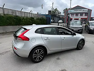 Used 2017 Volvo V40 Momentum Nav Plus Silver - Interior and Exterior details 9
