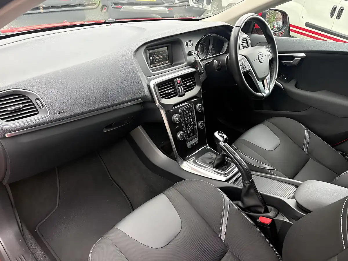 Used 2017 Volvo V40 Momentum Red - Interior and Exterior details 14