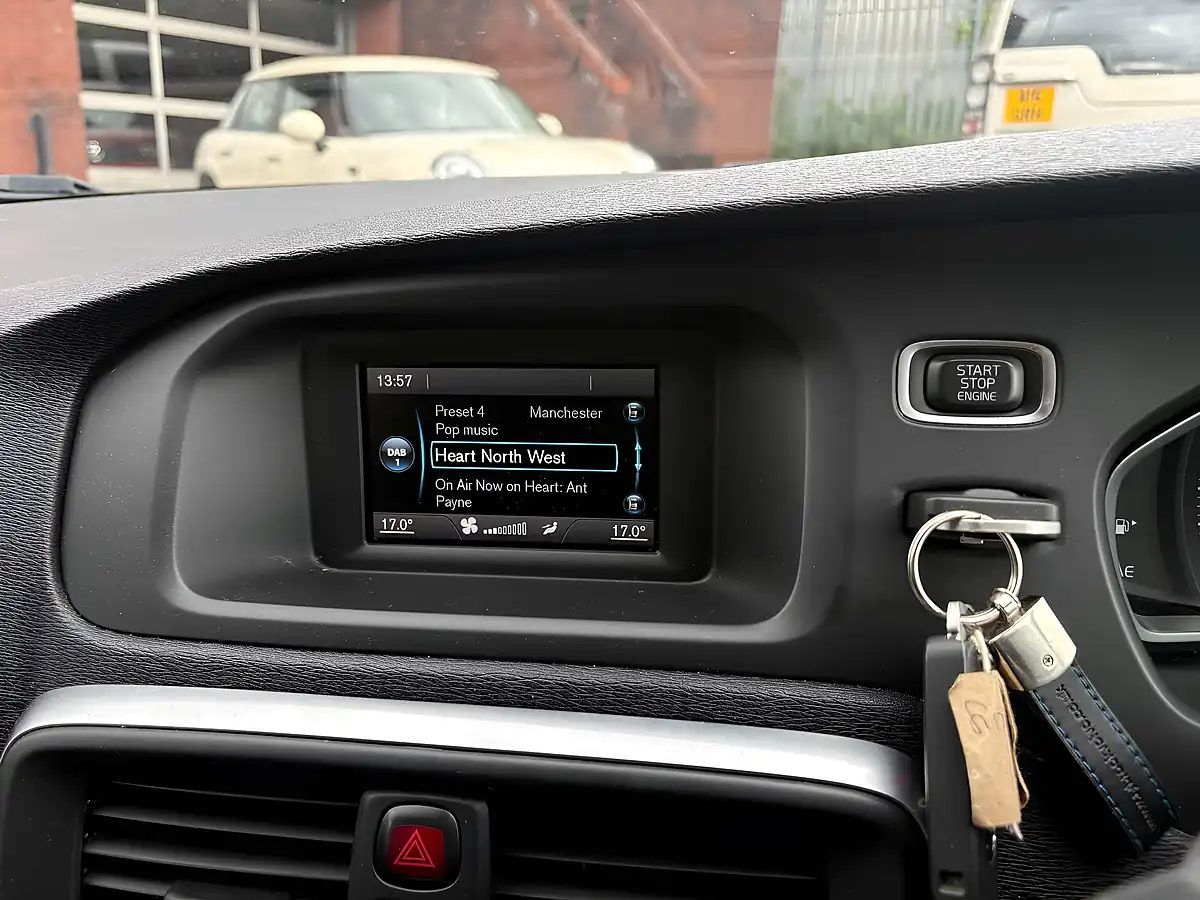 Used 2017 Volvo V40 Momentum Red - Interior and Exterior details 15