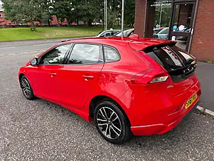 Used 2017 Volvo V40 Momentum Red - Interior and Exterior details 5