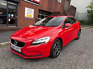 Used 2017 Volvo V40 Momentum Red - Interior and Exterior details 7