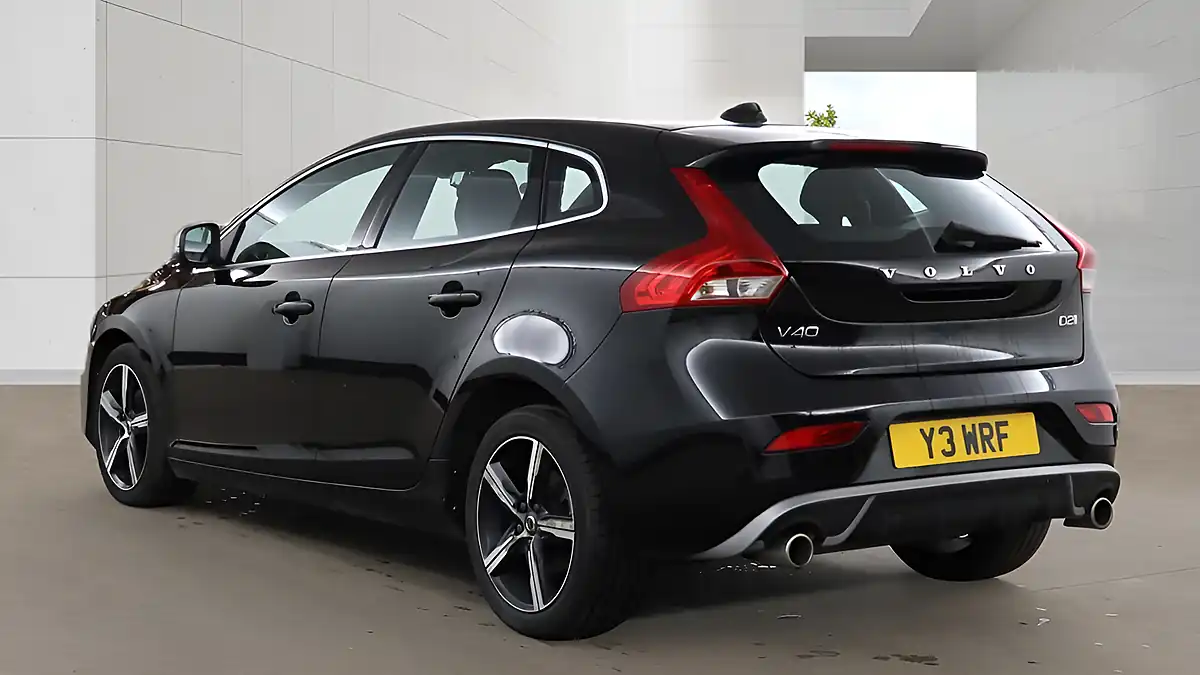 Used 2017 Volvo V40 R-Design Black - Interior and Exterior details 3