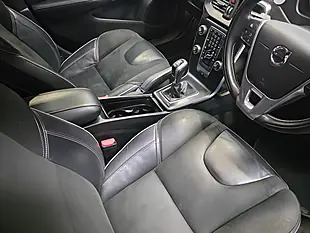 Used 2017 Volvo V40 R-Design Black - Interior and Exterior details 10