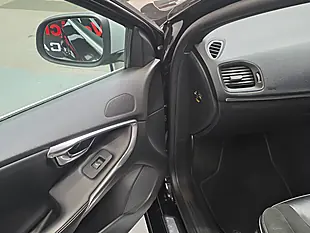 Used 2017 Volvo V40 R-Design Black - Interior and Exterior details 15