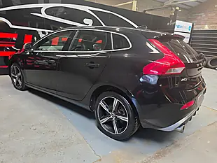 Used 2017 Volvo V40 R-Design Black - Interior and Exterior details 18