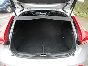 Used 2017 Volvo V40 R-Design Bright Silver - Interior and Exterior details 15