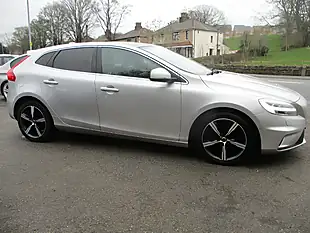 Used 2017 Volvo V40 R-Design Bright Silver - Interior and Exterior details 3