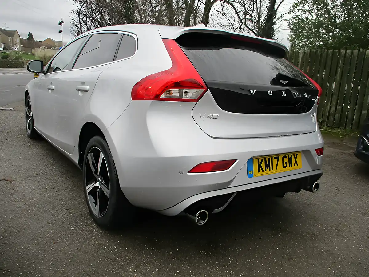 Used 2017 Volvo V40 R-Design Bright Silver - Interior and Exterior details 6