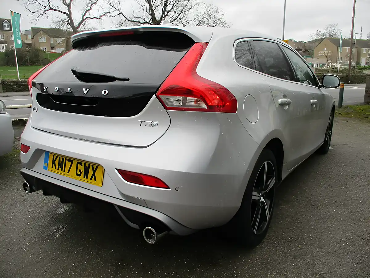 Used 2017 Volvo V40 R-Design Bright Silver - Interior and Exterior details 7