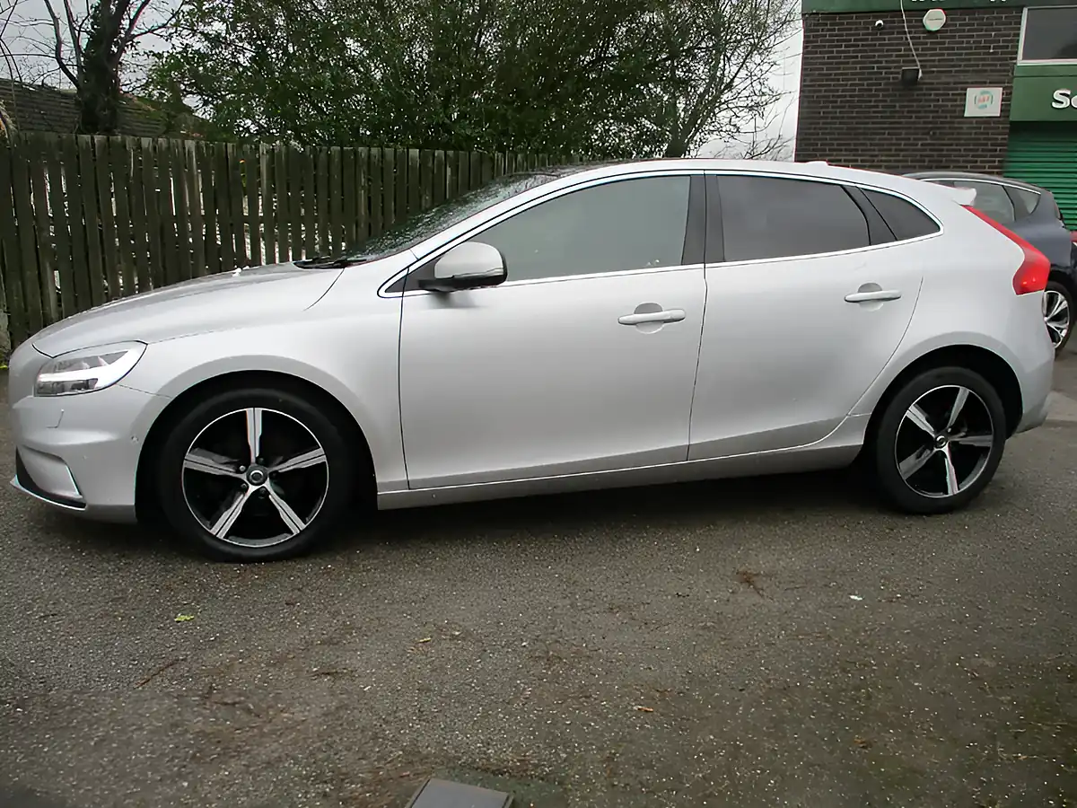 Used 2017 Volvo V40 R-Design Bright Silver - Interior and Exterior details 8
