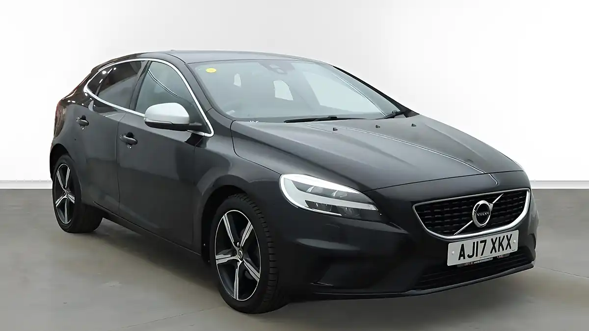 Used 2017 Volvo V40 R-Design Nav Plus Black - Front View