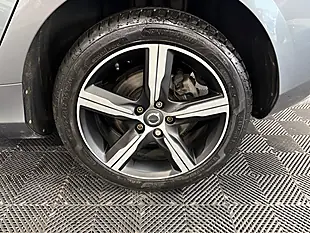 Used 2017 Volvo V40 R-Design Nav Plus Grey - Interior and Exterior details 19