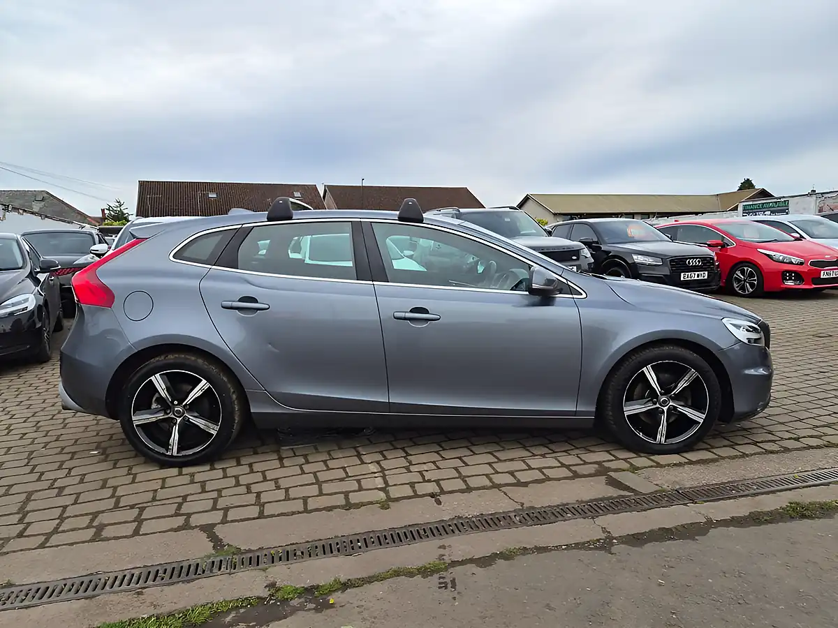 Used 2017 Volvo V40 R-Design Nav Plus Grey - Interior and Exterior details 20
