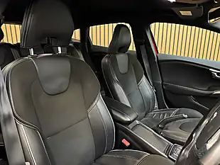 Used 2017 Volvo V40 R-Design Nav Plus Passion Red - Interior and Exterior details 17