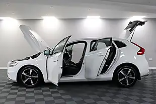 Used 2017 Volvo V40 R-Design Nav Plus White - Interior and Exterior details 5