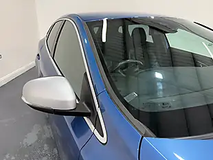Used 2017 Volvo V40 R-Design Pro Blue - Interior and Exterior details 6