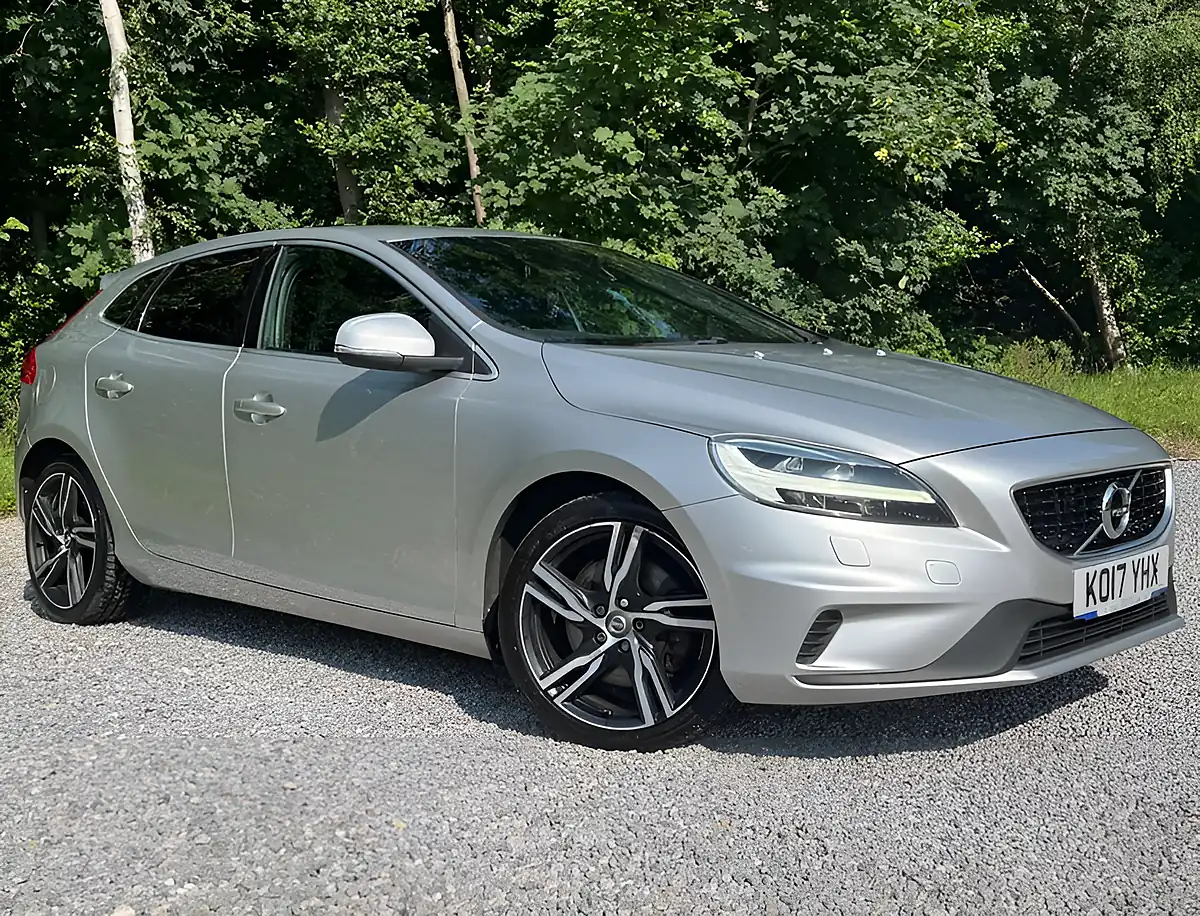 Used 2017 Volvo V40 R-Design Pro Bright Silver - Front View