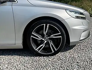 Used 2017 Volvo V40 R-Design Pro Bright Silver - Interior and Exterior details 10