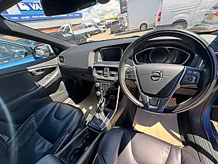 Used 2017 Volvo V40 R-Design Pro Bursting Blue - Interior and Exterior details 15