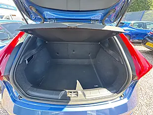 Used 2017 Volvo V40 R-Design Pro Bursting Blue - Interior and Exterior details 19