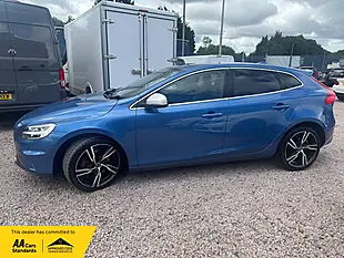 Used 2017 Volvo V40 R-Design Pro Bursting Blue - Interior and Exterior details 7
