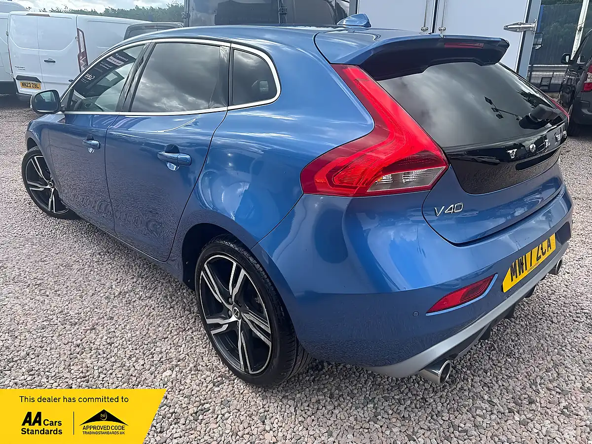 Used 2017 Volvo V40 R-Design Pro Bursting Blue - Interior and Exterior details 9