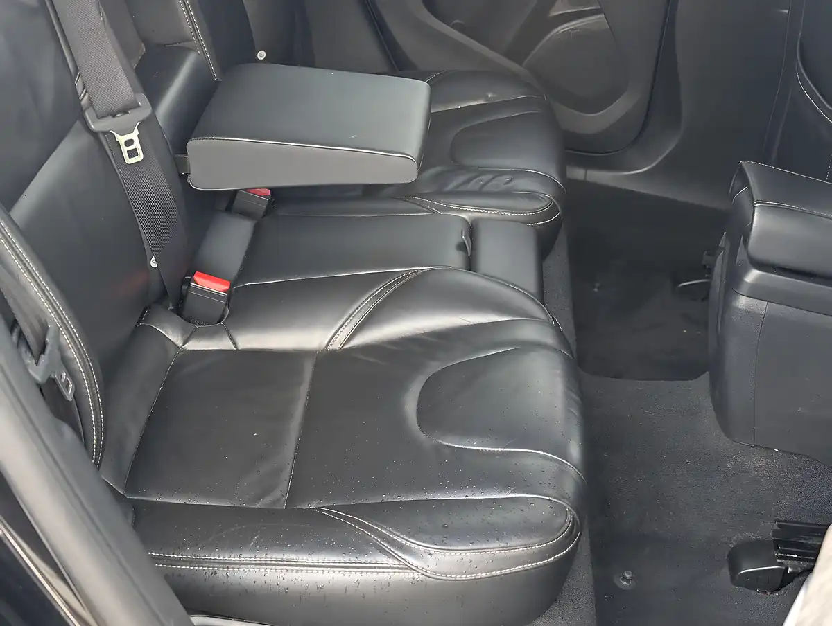 Used 2017 Volvo V40 R-Design Pro Onyx Black - Interior and Exterior details 16