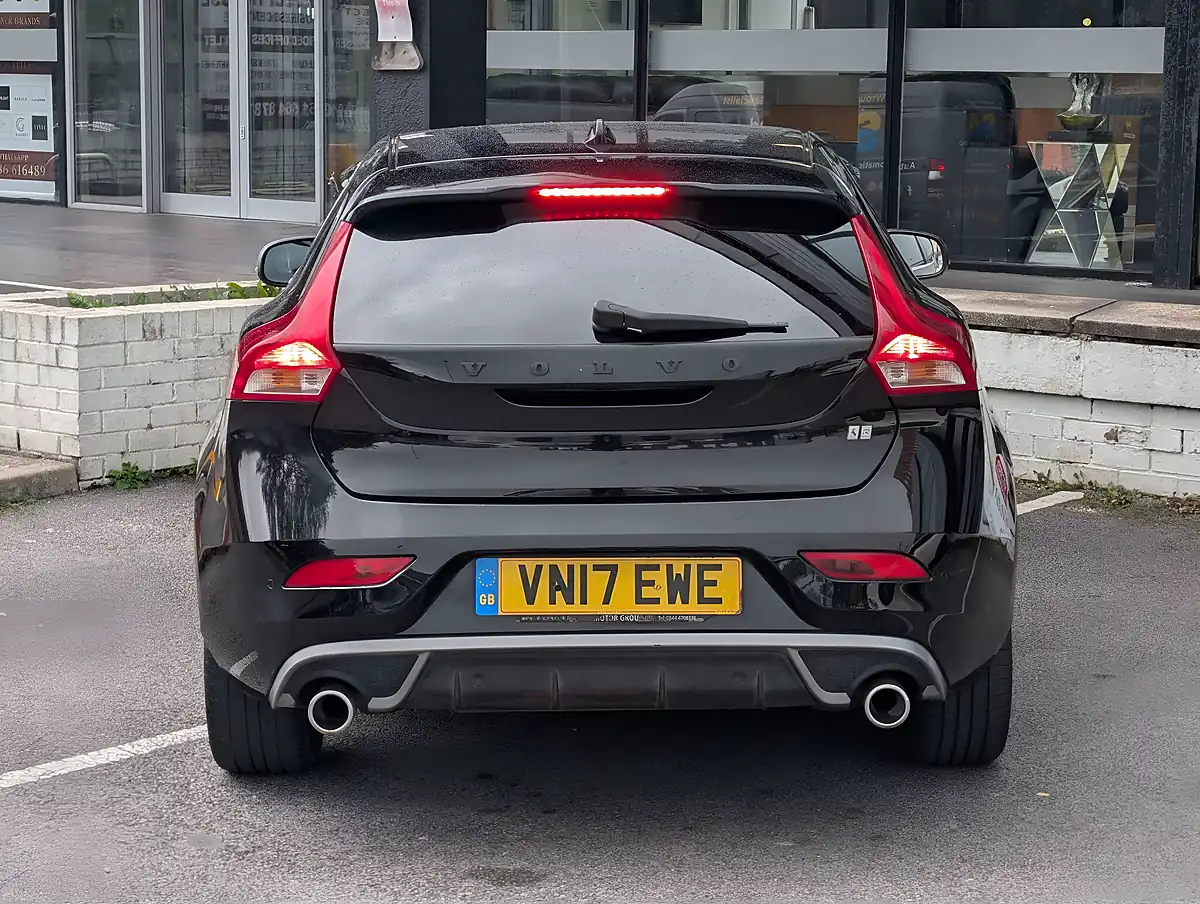 Used 2017 Volvo V40 R-Design Pro Onyx Black - Interior and Exterior details 8