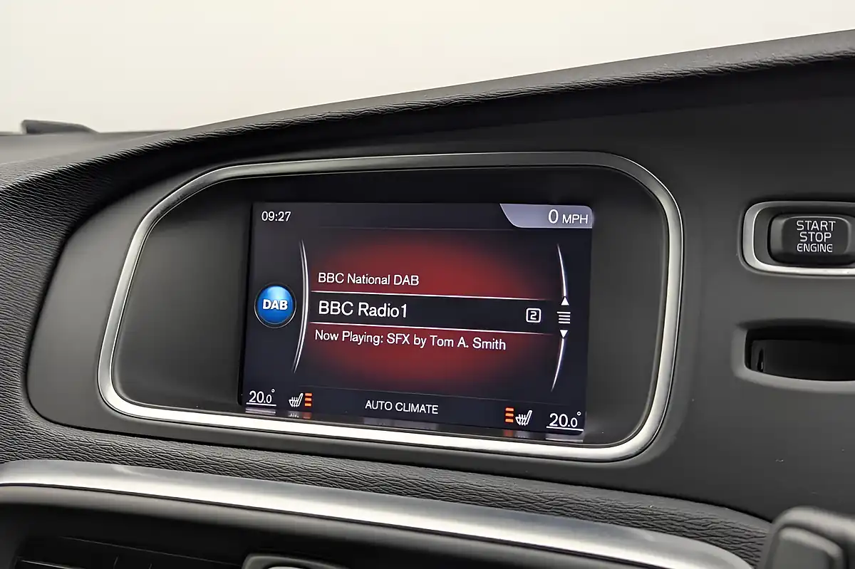 Used 2017 Volvo V40 R-Design Pro Osmium Grey - Interior and Exterior details 15