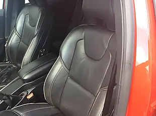 Used 2017 Volvo V40 R-Design Pro Red - Interior and Exterior details 18