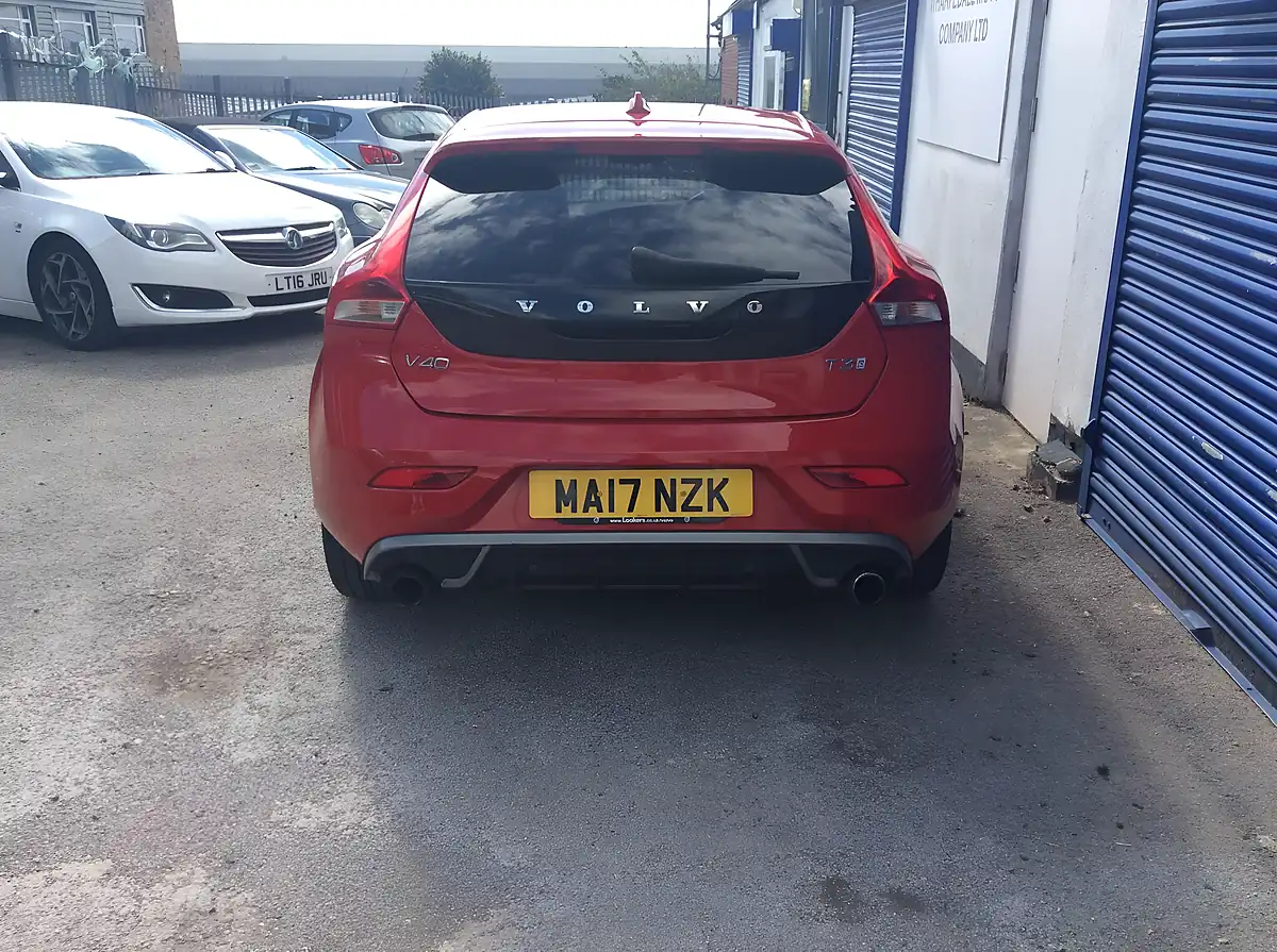 Used 2017 Volvo V40 R-Design Pro Red - Interior and Exterior details 6