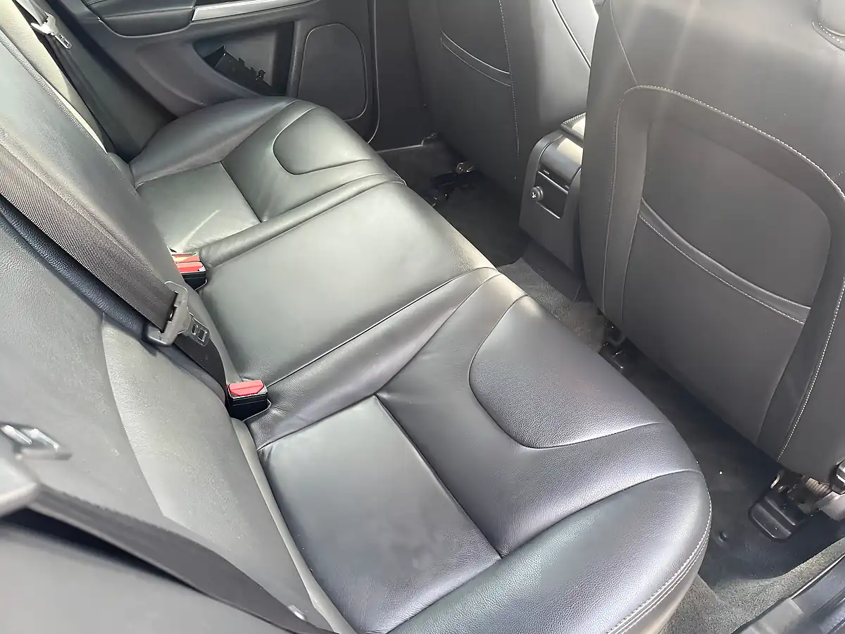 Used 2017 Volvo V60 Business Edition Lux White - Interior and Exterior details 11