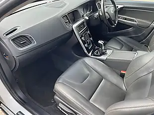 Used 2017 Volvo V60 Business Edition Lux White - Interior and Exterior details 9