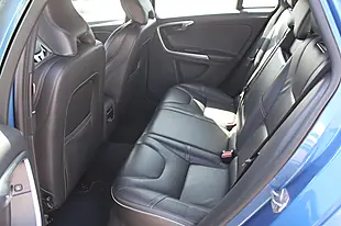 Used 2017 Volvo V60 R-Design Lux Nav Blue - Interior and Exterior details 19