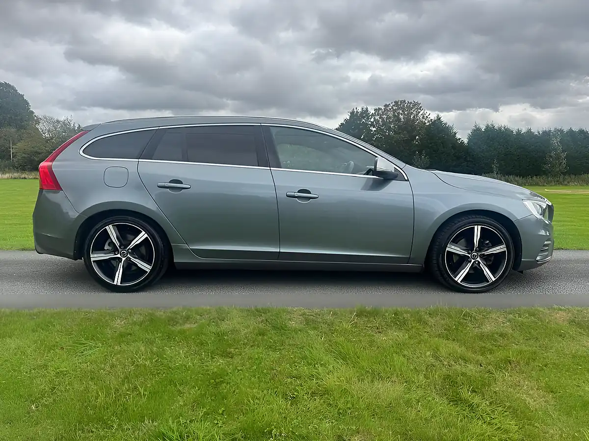 Used 2017 Volvo V60 R-Design Lux Nav Grey - Interior and Exterior details 2