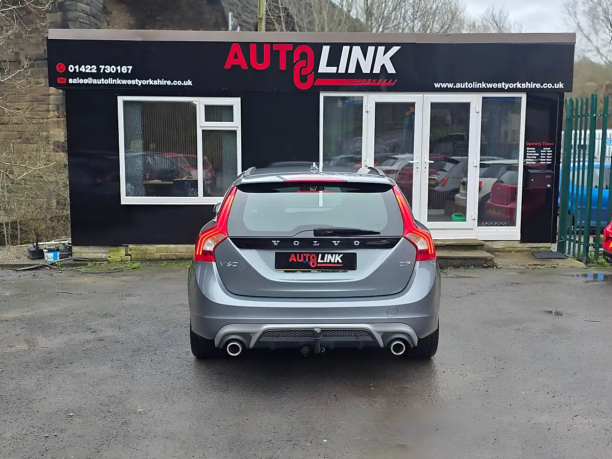 Used 2017 Volvo V60 R-Design Nav Grey - Interior and Exterior details 4
