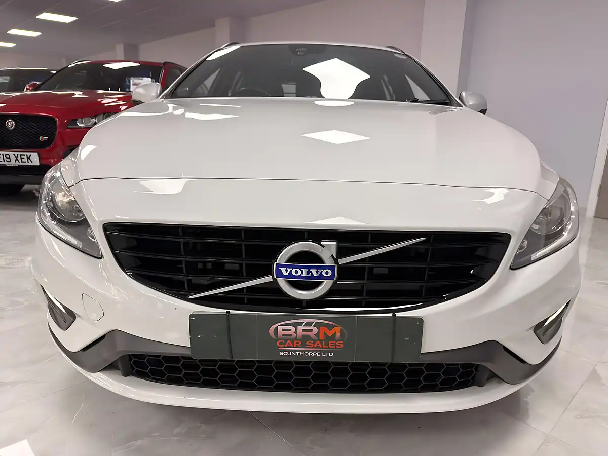 Used 2017 Volvo V60 R-Design Nav White - Interior and Exterior details 2